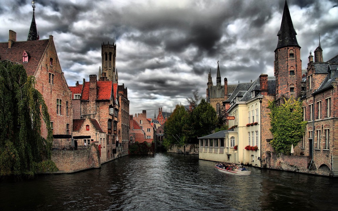 Bruges Belgium 720x1152 Брюгге купеческий